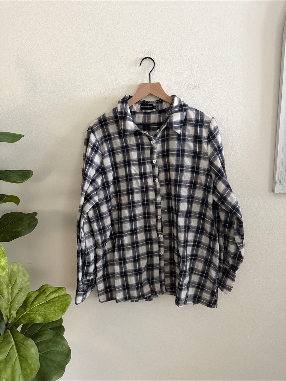 Women’s Navyand White Plaid Button-Up Shirt